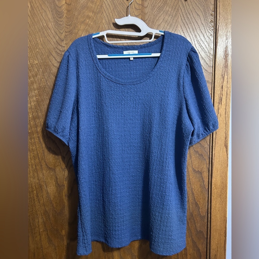 Maurices XXL Pucker Puff Sleeve top blue - Picture 3 of 5